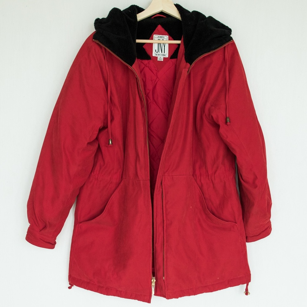 FALL/WINTER 🍂 Puffy Red Coat